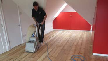 Floor boards sanding in Islington